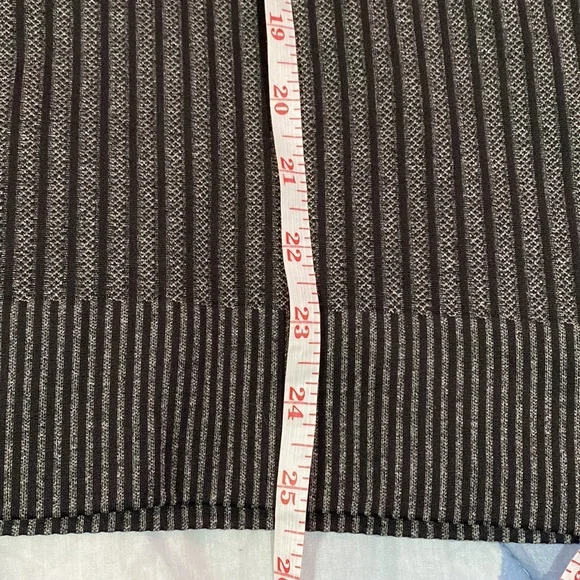 Lululemon pullover - Picture 7 of 7